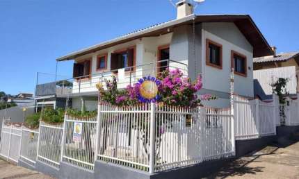 Casa com 4 quartos à venda na Cidade Nova, Caxias do Sul , 200 m2 por R$ 630.000