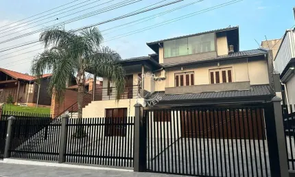 Casa com 4 quartos à venda na Cidade Nova, Caxias do Sul , 335 m2 por R$ 1.200.000