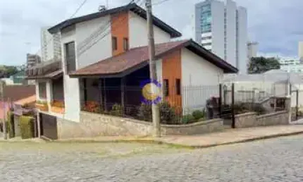 Casa com 3 quartos à venda no rio branco, caxias do sul , 239 m2 por r$ 1.100.000