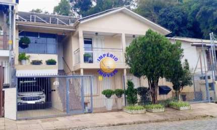 Casa com 6 quartos à venda no Esplanada, Caxias do Sul , 180 m2 por R$ 689.000