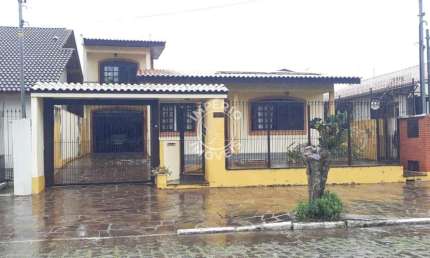 Casa com 4 quartos à venda na Colina Sorriso, Caxias do Sul , 225 m2 por R$ 810.000