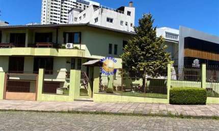 Casa com 4 quartos à venda no Cinqüentenário, Caxias do Sul , 270 m2 por R$ 995.000