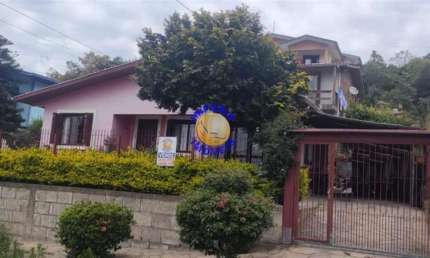 Casa com 3 quartos à venda no Salgado Filho, Caxias do Sul , 255 m2 por R$ 850.000