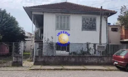 Terreno à venda no Santa Catarina, Caxias do Sul  por R$ 990.000