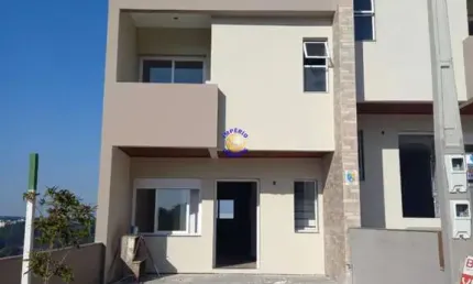 Casa com 3 quartos à venda na Nossa Senhora das Graças, Caxias do Sul , 126 m2 por R$ 650.000