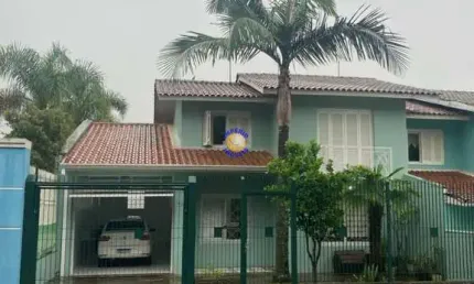 Casa com 3 quartos à venda na Nossa Senhora da Saúde, Caxias do Sul , 200 m2 por R$ 669.900