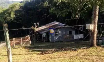 Chácara / sítio à venda no Santa Lúcia do Piaí, Caxias do Sul  por R$ 250.000