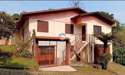 Casa com 4 quartos à venda no São Caetano, Caxias do Sul , 200 m2 por R$ 580.000