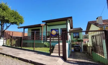 Casa com 4 quartos à venda no Desvio Rizzo, Caxias do Sul , 227 m2 por R$ 899.000