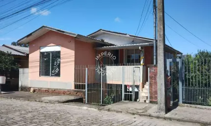Casa com 3 quartos à venda no São Caetano, Caxias do Sul , 100 m2 por R$ 250.000