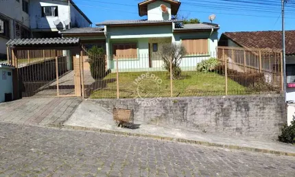Casa com 3 quartos à venda no Desvio Rizzo, Caxias do Sul , 153 m2 por R$ 565.000