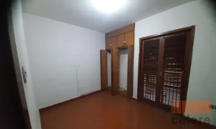 Sobrado comercial para locação (3 dormitórios | 3 banheiros | depósito | 1 vaga)
