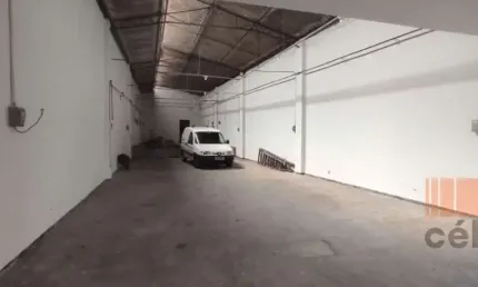 GALPÃO À VENDA NA MOOCA (380m² | 2 PAVIMENTOS | LOCADO | PRONTO PARA USO INDUSTRIAL)