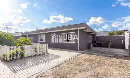 Casa com 3 quartos à venda na Antônio Lara, 37, Ipê, São José dos Pinhais, 274 m2 por R$ 1.250.000