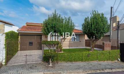 Casa com 5 quartos à venda na das Tropas, 68, Guabirotuba, Curitiba, 148 m2 por R$ 699.000