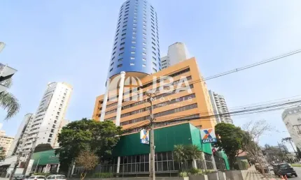 Sala comercial à venda na rua desembargador motta, 1499, batel, curitiba, 40 m2 por r$ 353.000