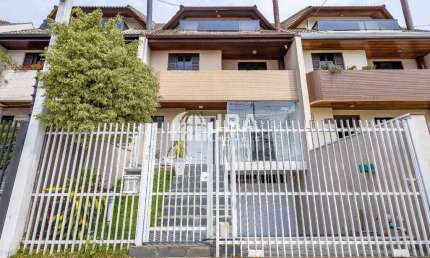 Casa com 3 quartos à venda na Rua Almirante Dídio Costa, 75, Jardim das Américas, Curitiba, 201 m2 por R$ 890.000