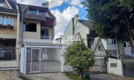 Casa com 4 quartos à venda na Rua Generis Calvo, 109, Tarumã, Curitiba, 170 m2 por R$ 759.000