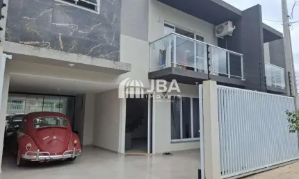 Casa com 3 quartos à venda na Palmiro Vaccari, 70, Pedro Moro, São José dos Pinhais, 141 m2 por R$ 930.000