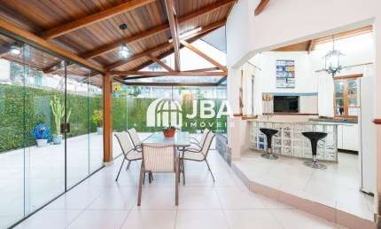 Casa com 5 quartos à venda na Benedicto Berillo Fangueiro, 152, Uberaba, Curitiba, 401 m2 por R$ 2.490.000