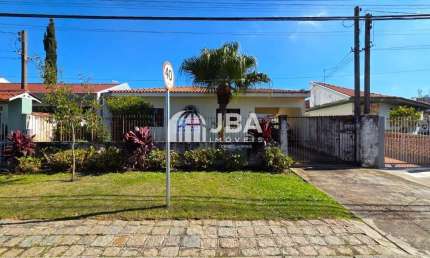 Casa com 4 quartos à venda na Rua Afonso Theolindo Hennequim, 72, Guabirotuba, Curitiba, 179 m2 por R$ 899.000