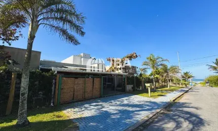 Casa com 4 quartos à venda na avenida deputado aníbal khury, 713, praia de leste, pontal do paraná, 130 m2 por r$ 1.400.000