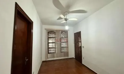 Casa com 2 dormitórios à venda, 75 m² por R$ 740.000 - Vila Guilhermina - Praia Grande/SP