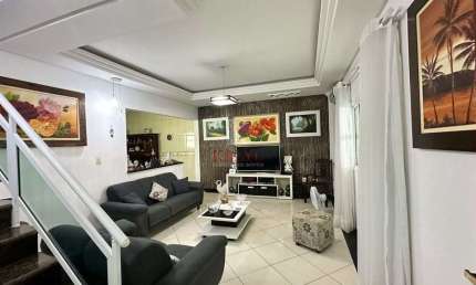 Sobrado com 3 quartos, Guilhermina, Praia Grande - R$ 700 mil, Cod: 8131