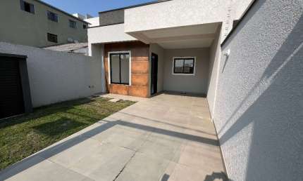Conforto e Praticidade no Afonso Pena - Casa com 3 Quartos, Suíte e Amplo Espaço