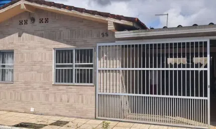 Casa Mobiliada em Condomínio Fechado a 800m do Mar - Balneário Costa Azul
