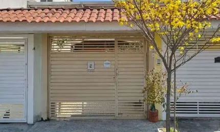 Sobrado à Venda em Cidade Patriarca, São Paulo - SP