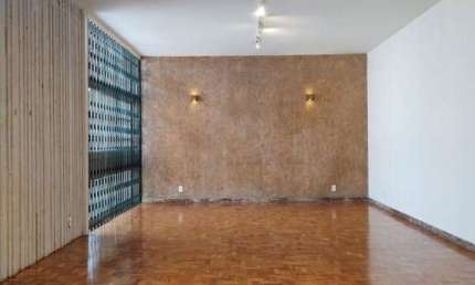 Casa para Alugar em Alto de Pinheiros, São Paulo - SP