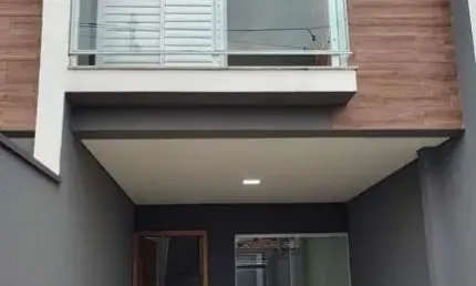 Excelente Sobrado novo com 3 quartos e suíte 2 vagas 115m².