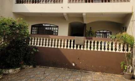 Casa com 3 quartos à venda na Rua Treze de Maio, 162, Vila Andeyara, Ferraz de Vasconcelos