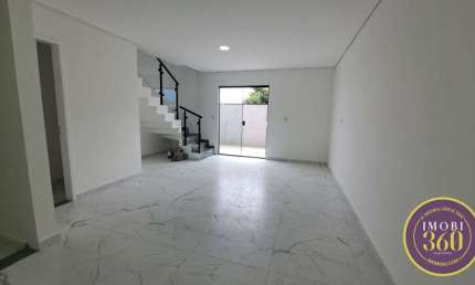 Sobrado com 2 Quartos (2 suites) e  2 banheiros à Venda, 107 m²