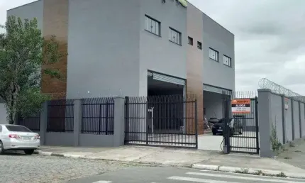 Galpão e Salão para locação em Suzano 300 mts com mezanino