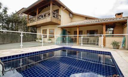 Casa com 6 dorms, Praia do Sapê, Ubatuba - R$ 3.8 mi, Cod: 1872
