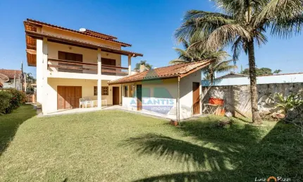 Casa com 3 dorms, Praia da Lagoinha, Ubatuba - R$ 800 mil, Cod: 552