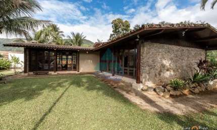 Casa com 3 dorms, Praia da Maranduba, Ubatuba - R$ 1.45 mi, Cod: 2173