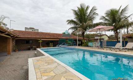 Casa com 4 dorms, Massaguaçu, Caraguatatuba - R$ 890 mil, Cod: 2213