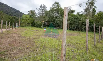 Terreno à venda na Praia da Lagoinha, Ubatuba 