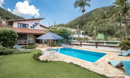 Casa com 3 dorms, Recanto da Lagoinha, Ubatuba - R$ 2.5 mi, Cod: 1182