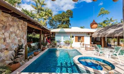 Casa com 9 dorms, Condomínio Lagoinha, Ubatuba - R$ 9.5 mi, Cod: 2121
