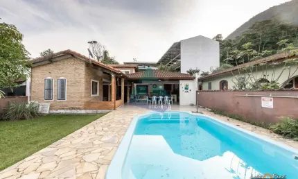 Casa com 5 dorms, Condomínio Samola, Ubatuba - R$ 1.3 mi, Cod: 2390