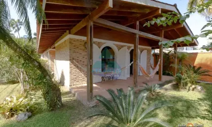 Casa com 3 dorms, Pedra Verde, Ubatuba - R$ 1.85 mi, Cod: 2410