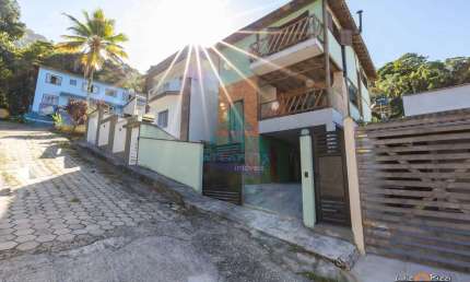 Casa com 3 quartos, Praia da Enseada, Ubatuba - R$ 1.2 mi, Cod: 2705