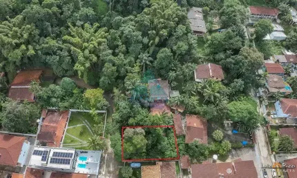 Terreno à venda na Enseada, Ubatuba 
