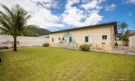 Casa com 5 quartos, Praia da Lagoinha, Ubatuba - R$ 615 mil, Cod: 1614