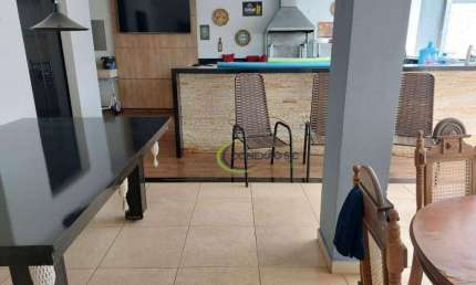 Casa com 3 dormitórios à venda, 295 m² por R$ 1.500.000,00 - Villa Branca - Jacareí/SP