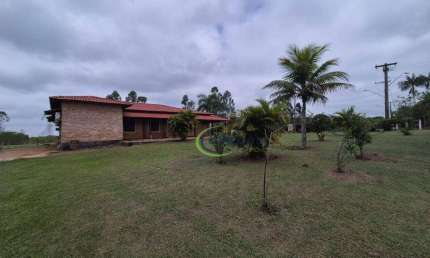 Sítio com 3 dormitórios à venda, 20000 m² por R$ 1.500.000,00 - Mandú - Pindamonhangaba/SP